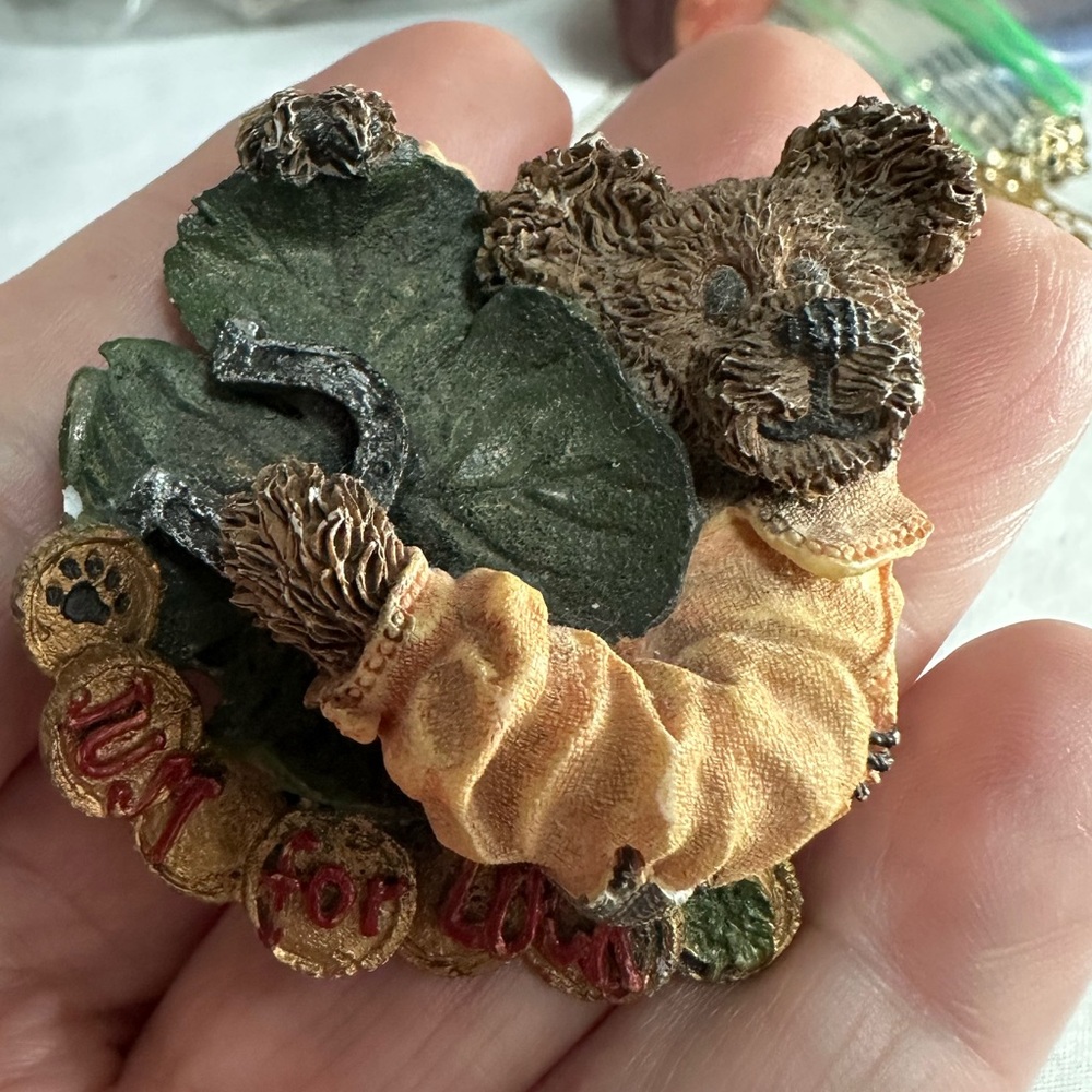 Boyd’s Bears Just for Luck pin